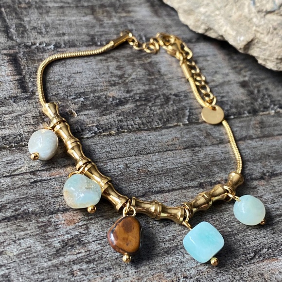 NEW Gold & Polished Stone Beaded Bracelet - Picture 3 of 7